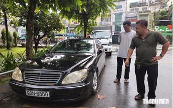 Mercedes biển số 6868 nằm bên đường nhiều tháng gần sân bay Tân Sơn Nhất: Chuyện gì xảy ra?