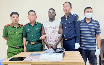 Bắt nghi phạm người Nigeria liên quan đến đường dây vận chuyển ma túy xuyên quốc gia