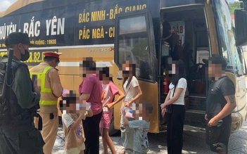 Xe khách 19 chỗ 'nhồi nhét' tới 67 người, sẽ bị phạt hơn 124 triệu đồng