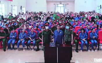 'Cô tiên từ thiện' Trúc Phương khai dùng ma túy vì 'buồn chuyện tình cảm'