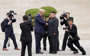 Ông Trump hé lộ kế hoạch gặp ông Kim Jong-un, Triều Tiên lên tiếng