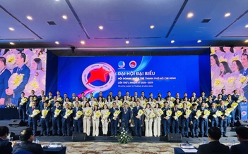 Ông Phan Tấn Đạt làm Chủ tịch Hội Doanh nhân trẻ TP.HCM