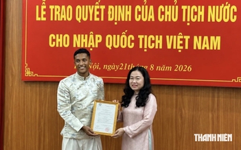 Trung vệ Nguyễn Adou Leygley Minh có quốc tịch Việt Nam: 'Tôi khao khát cống hiến'