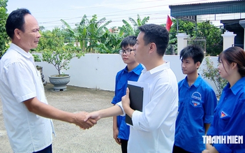 Trưởng khu phố tuổi 22 ở Quảng Ninh, tốt nghiệp đại học xuất sắc