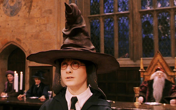 'Harry Potter và Hòn đá phù thủy' tái xuất rạp Việt có gì đặc biệt?