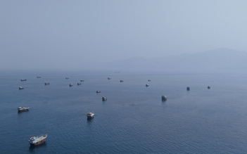 Mỹ tấn công một đảo ở eo biển Hormuz, Iran lập tức đáp trả