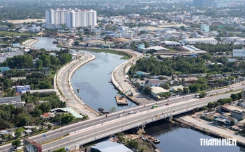 Bắt đúng nhịp sóng để đẩy 'con thuyền kinh tế' tiến lên