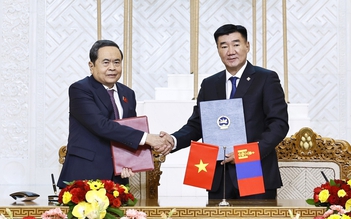 Chủ tịch Quốc hội Trần Thanh Mẫn hội đàm với Chủ tịch Quốc hội Mông Cổ