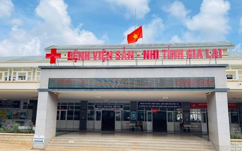 Bé gái 4 tuổi tử vong với triệu chứng bệnh dại sau khi chơi với mèo