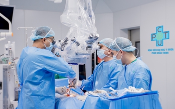 Bệnh nhân nước ngoài tìm đến Việt Nam sau hơn 10 năm sống chung với đau lưng