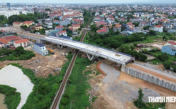 Hiện trạng dự án cầu vượt đường sắt Đồng Hới từng thi công ì ạch