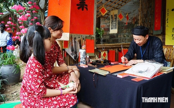 Cần chuyển mạnh từ 'phát triển văn hóa' sang 'phát triển bằng văn hóa'