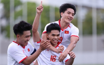 Philippines công bố danh sách nóng đấu đội tuyển Việt Nam tại FIFA ASEAN Cup, Lê Giang Patrik phải cẩn trọng