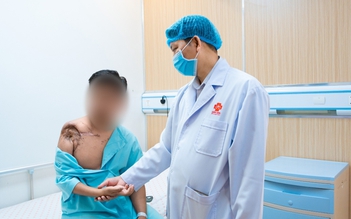 Liệt cánh tay 3 năm, chàng trai 22 tuổi được phục hồi bằng cơ đùi