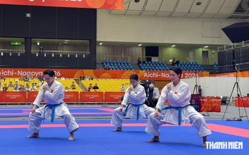 Đồng đội nữ kata Việt Nam tái lập kỳ tích HCV ASIAD