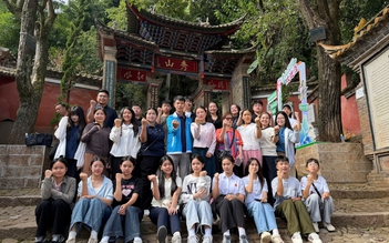 Hành trình khám phá dấu ấn ngàn năm trên núi Tú Sơn Hành trình khám phá dấu ấn ngàn năm trên núi Tú Sơn