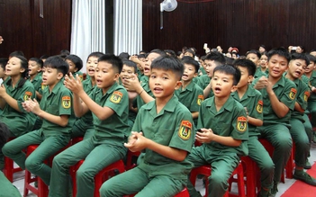 Ấm áp đêm Trung thu ở Trường Thiếu sinh quân miền Trung