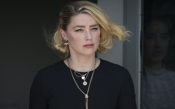 Amber Heard lui về ở ẩn cùng 3 con sau sóng gió