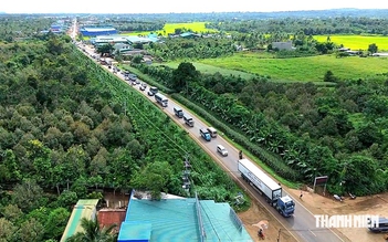 Gian nan giao thông kết nối rừng - biển: Nỗi lo ùn tắc, quá tải