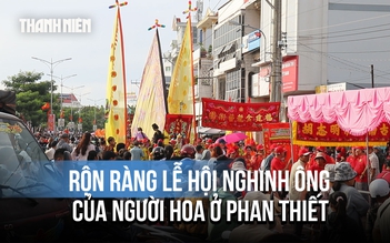 Hàng nghìn người dân đổ ra đường trẩy hội Nghinh Ông rực rỡ sắc màu