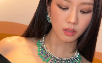 Jisoo (BlackPink) gây choáng với bộ trang sức gần 20 tỉ đồng