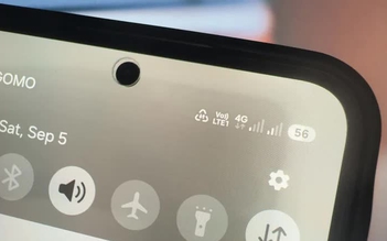 Điện thoại Samsung hiện biểu tượng hình tam giác cảnh báo điều gì?