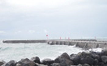 Cầu cảng cá Lý Sơn, vừa xong đã lạc hậu