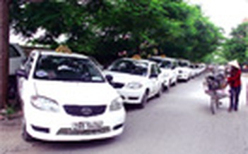 Bát nháo taxi Hà Nội