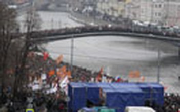 Đại biểu tình sau bầu cử tại Nga