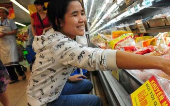 Hàng tết giảm giá