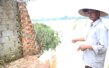 “Hà bá” nuốt đất ven sông Đồng Nai
