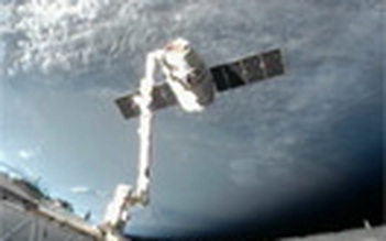 SpaceX Dragon hoàn thành sứ mệnh lịch sử
