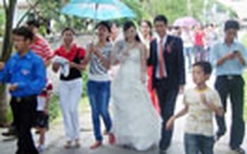Hà Nội vận động nhà giáo không mời tiệc cưới quá 300 người