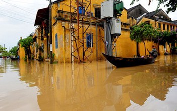 Hội An hứng lũ lớn từ thượng nguồn