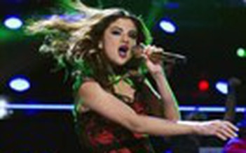 Selena Gomez hủy lưu diễn ở Úc