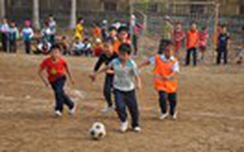 Bóng đá cộng đồng dành sân chơi cho trẻ HIV