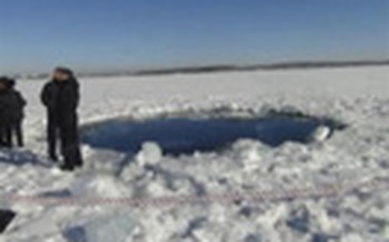 Radar phát hiện hố thiên thạch dưới hồ Nga