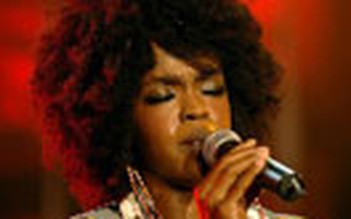 Nữ ca sĩ Lauryn Hill bị dọa đuổi khỏi nhà