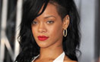 Rihanna lại hủy show vì bệnh