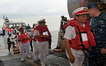Myanmar điều tàu chiến đến gần biên giới với Bangladesh