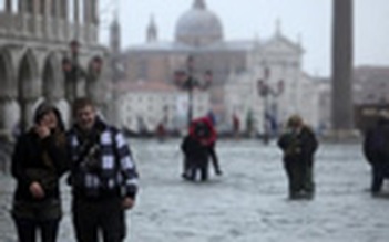 Dùng vệ tinh theo dõi độ lún của Venice