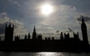 Sốc với vụ 300 ngàn lượt truy cập website khiêu dâm từ... Quốc hội Anh