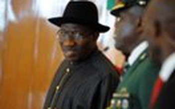 Tổng thống Nigeria bất ngờ sa thải 9 bộ trưởng