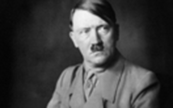 Trùm phát xít Hitler lại bị tước danh hiệu 'công dân danh dự'