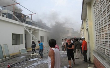 Cháy rụi phim trường gần 1.000 mét vuông ở TP.HCM