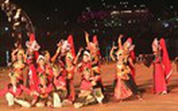 Festival Huế 2014: Hương Giang luyến tình đêm giã bạn