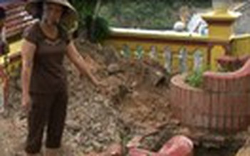 Hàng chục ngôi mộ bị sụt lún bất thường ở Hạ Long