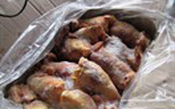 Chở gần 10 tấn thịt gà không có giấy tờ hợp pháp