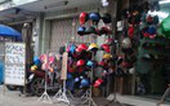 Hôm nay, xử phạt đội mũ bảo hiểm không đúng quy cách