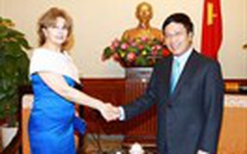 Phó Thủ tướng Phạm Bình Minh tiếp Đại diện Tổng thống Hoa Kỳ